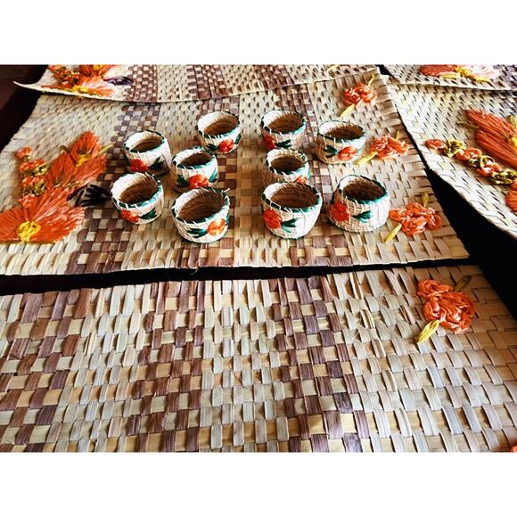PLACEMENTS & NAPKIN HOLDERS-Mexican -Woven Straw 6 Placemats & 10 Holders - Picture 3 of 15